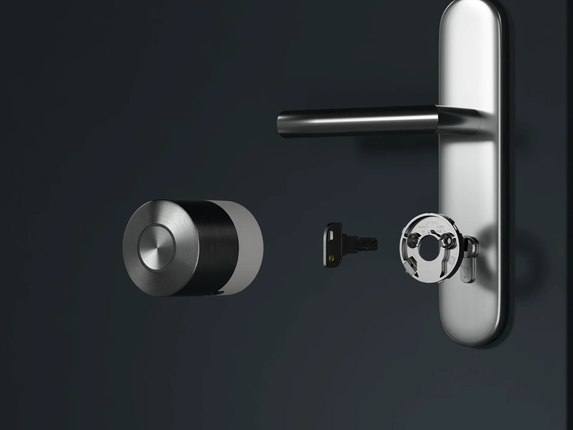Smart Lock Pro'nun kapı kolu, silindir ve montaj plakasıyla birlikte iç tarafa kurulumunu gösteren patlatılmış görsel